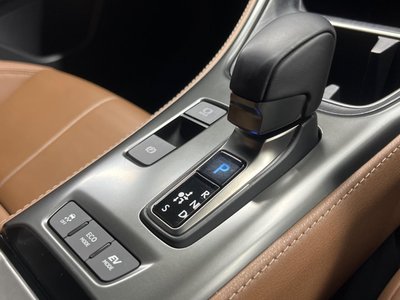 2025 Lexus LBX — миниатюра 101