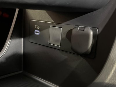 2025 Lexus LBX — миниатюра 126