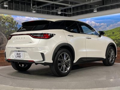 2025 Lexus LBX — миниатюра 34