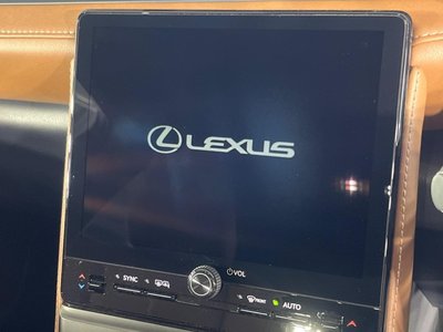 صورة 7 لـ 2025 Lexus LBX