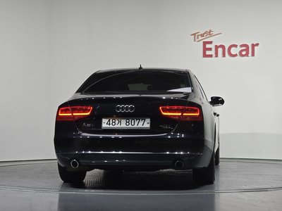 AUDI A8 - 4