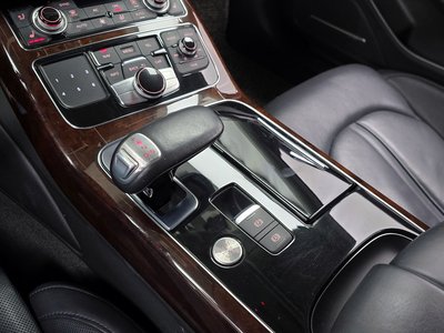 AUDI A8 - 9
