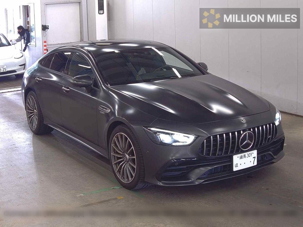 MERCEDES-BENZ GT AMG - View 1