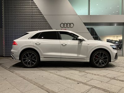 AUDI Q8 - 6