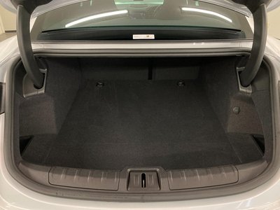 صورة 36 لـ 2021 Porsche TAYCAN