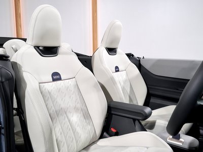 2025 MINI COOPER CONVERTIBLE photo 5