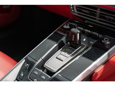 PORSCHE 911 CABRIOLET - 7