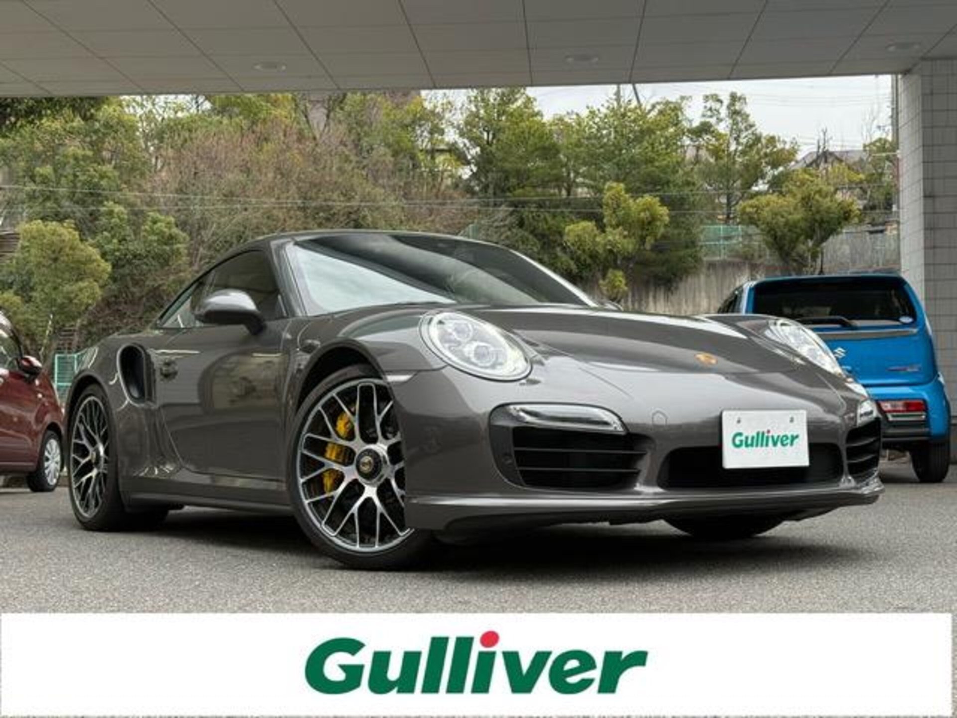 PORSCHE 911 - View 1