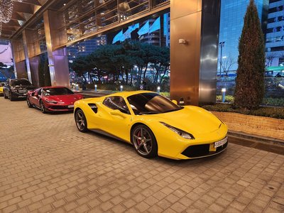 FERRARI 488 SPIDER - 5