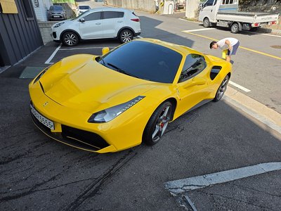 FERRARI 488 SPIDER - 2
