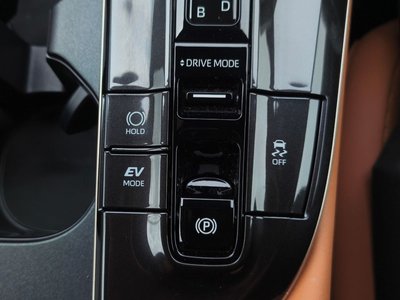 صورة مصغرة 28 لـ 2024 Toyota CROWN SPORT