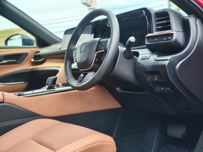 صورة مصغرة 17 لـ 2024 Toyota CROWN SPORT