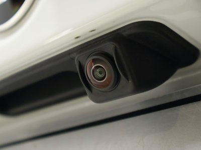 2025 BMW 3 SERIES thumbnail 30