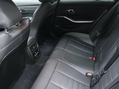 2025 BMW 3 SERIES thumbnail 14