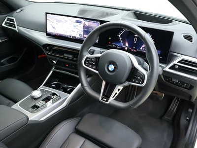 2025 BMW 3 SERIES 照片 2