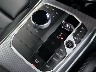 2025 BMW 3 SERIES thumbnail 18