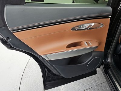 2022 Genesis GV70 thumbnail 15