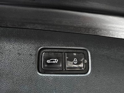 2022 Genesis GV70 thumbnail 24