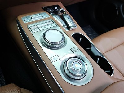 2022 Genesis GV70 thumbnail 12
