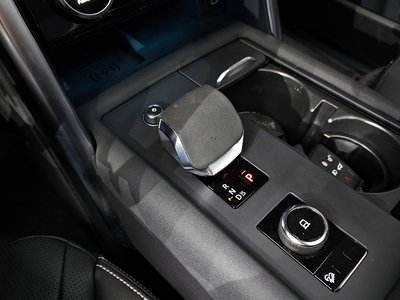 LAND ROVER DISCOVERY - 9