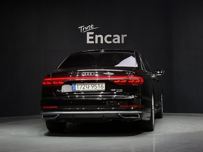 AUDI A8 - 4