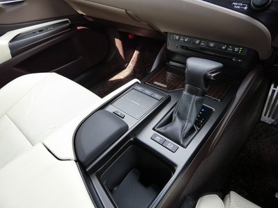 2019 Lexus ES thumbnail 22