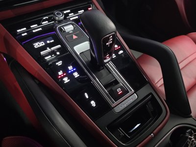 صورة 9 لـ 2021 Porsche CAYENNE