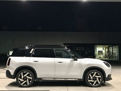 MINI MINI COUNTRYMAN - 5