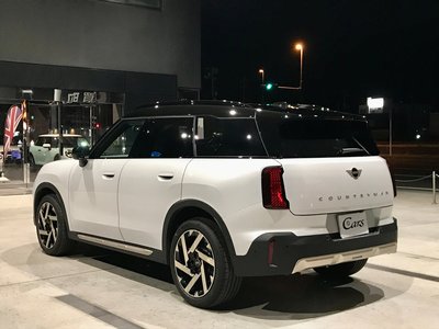 MINI MINI COUNTRYMAN - 9