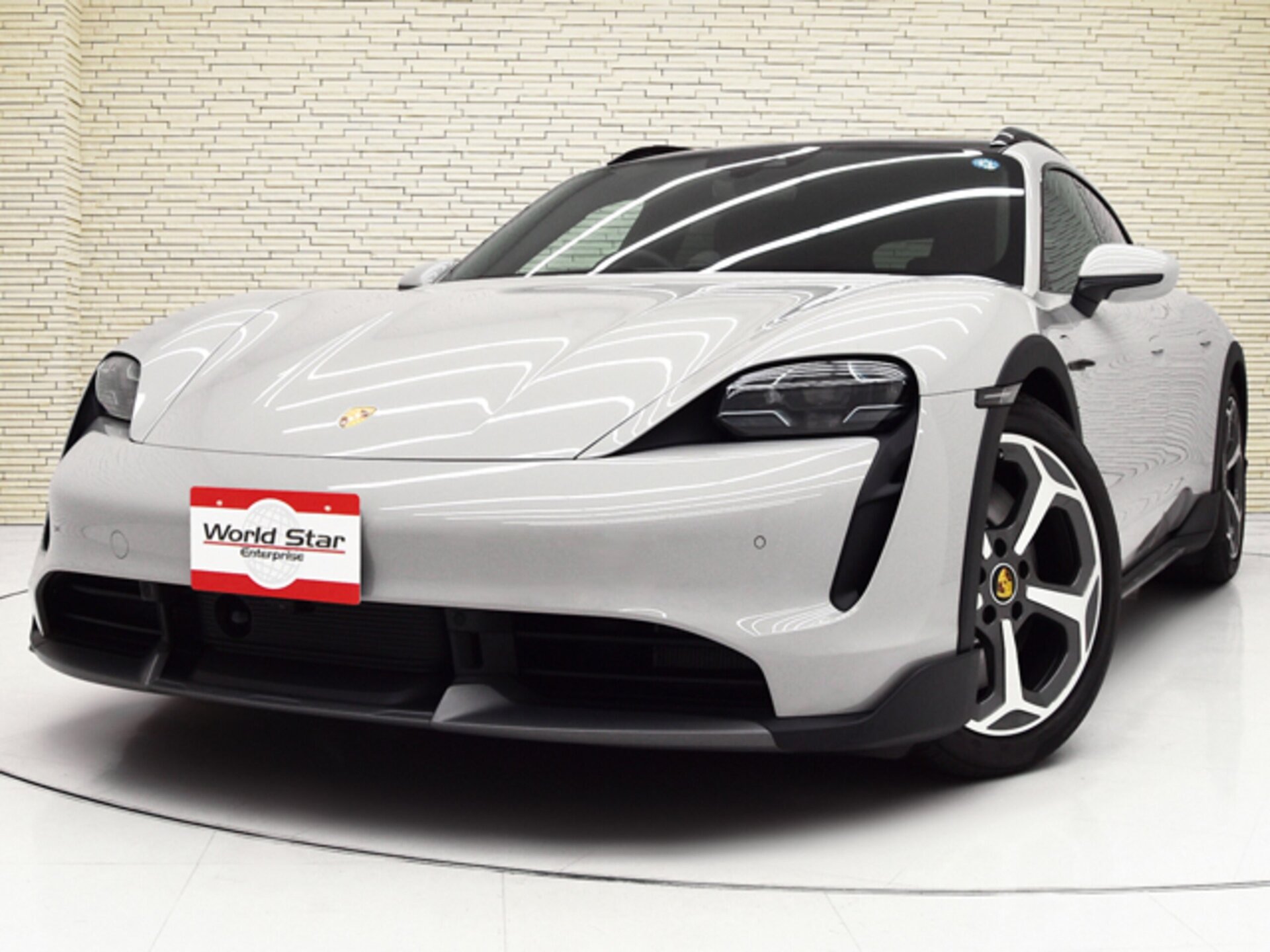 PORSCHE TAYCAN - View 1