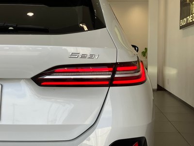 2025 BMW 5 SERIES TOURING — миниатюра 63