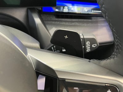 2025 BMW 5 SERIES TOURING — миниатюра 27