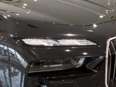 2025 BMW I7 — миниатюра 48