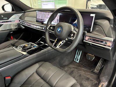 2025 BMW I7 — фото 8