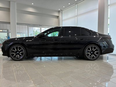 2025 BMW I7 — фото 4