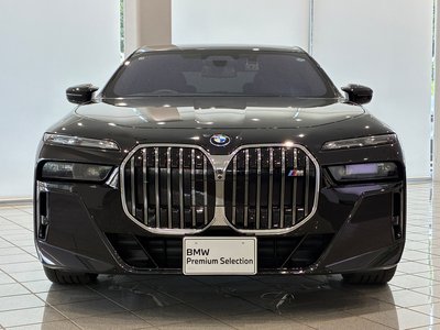 2025 BMW I7 — фото 2