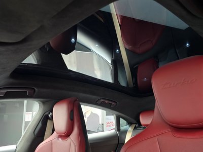 2021 Porsche TAYCAN — миниатюра 17