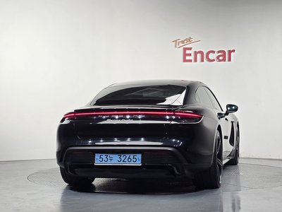 2021 Porsche TAYCAN 照片 4