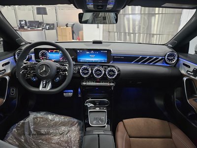 MERCEDES-BENZ CLA - 5