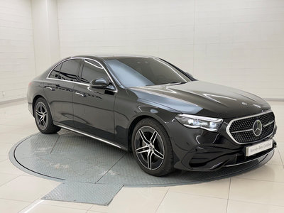 MERCEDES-BENZ E-CLASS - 4