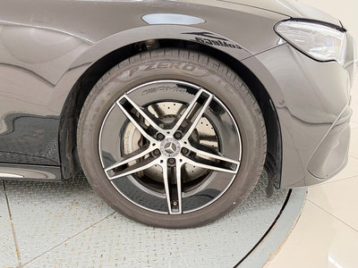 MERCEDES-BENZ E-CLASS - 9