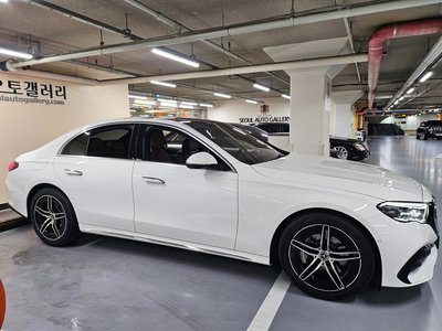 2025 Mercedes-BENZ E-CLASS photo 3