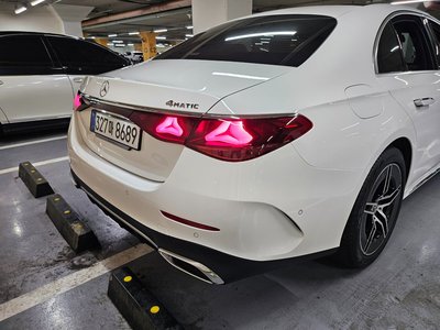 2025 Mercedes-BENZ E-CLASS photo 7