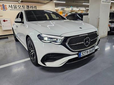 2025 Mercedes-BENZ E-CLASS photo 2