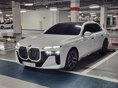 BMW 7 SERIES - 1