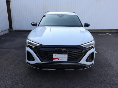 AUDI Q8 E-TRON - 3
