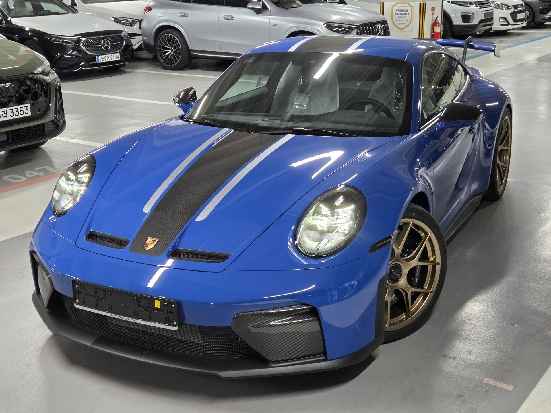 PORSCHE 911 - View 1