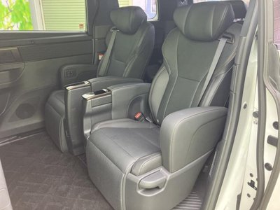2025 TOYOTA ALPHARD — фото 7