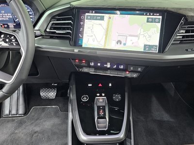 2025 AUDI Q4 E-TRON 缩略图 18