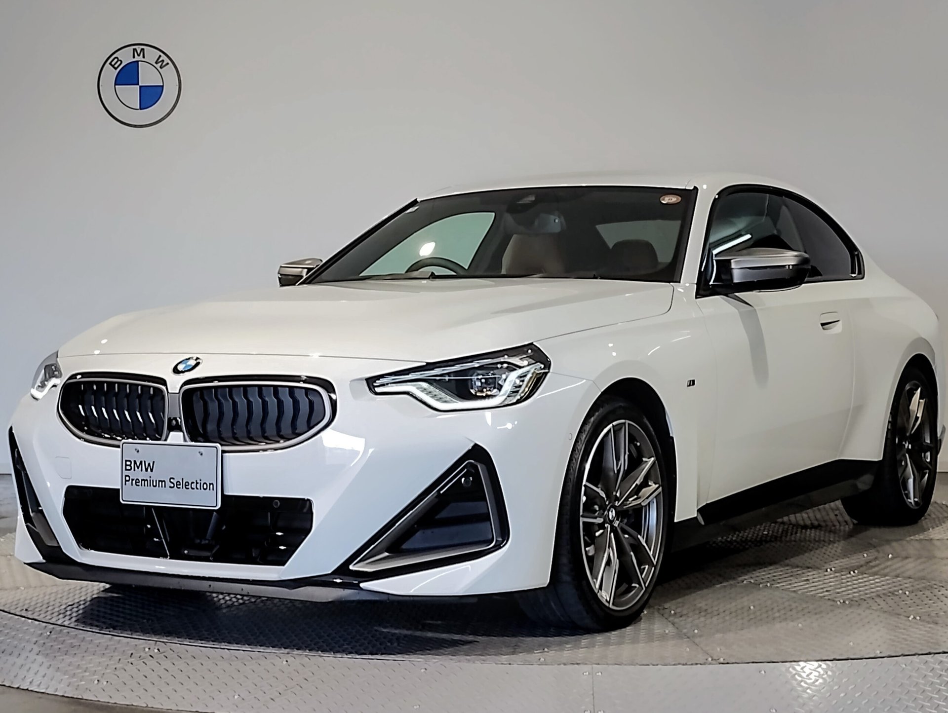 BMW 2 SERIES COUPE - View 1